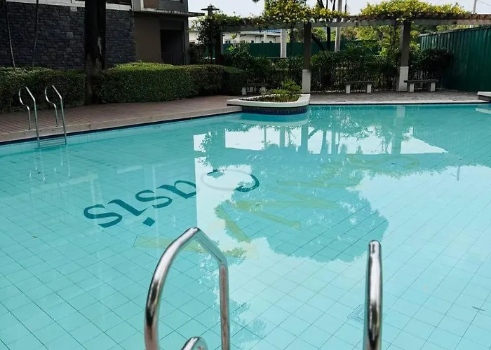 Modern Lounge 2br Pool & Netflix Near Airport Apartamento *
